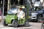 Amsterdam 1 augustus 2018
Connie Witteman en partner Eugene v Dun in hun nieuwe Connieâ€™s Creative Car Concept karrteje (Biro)