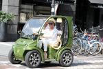 Amsterdam 1 augustus 2018
Connie Witteman en partner Eugene v Dun in hun nieuwe Connieâ€™s Creative Car Concept karrteje (Biro)