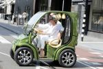 Amsterdam 1 augustus 2018
Connie Witteman en partner Eugene v Dun in hun nieuwe Connieâ€™s Creative Car Concept karrteje (Biro)