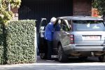 Amsterdam 1 september 2018
Cor Boonstra en zijn vrouw Boonstra hebben het huis / villa van Jaap van Zweden gekocht . Ze doen boodschappen op de beethovenstraat.