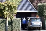 Amsterdam 1 september 2018
Cor Boonstra en zijn vrouw Boonstra hebben het huis / villa van Jaap van Zweden gekocht . Ze doen boodschappen op de beethovenstraat.