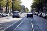 Amsterdam 1 september 2018
Cor Boonstra en zijn vrouw Boonstra hebben het huis / villa van Jaap van Zweden gekocht . Ze doen boodschappen op de beethovenstraat.