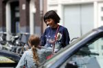 Amsterdam 27 augustus 2018
Georgina Verbaan met dochter boodschappen aan het doen.