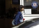 Amsterdam 27 augustus 2018
Georgina Verbaan met dochter boodschappen aan het doen.