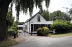 Mijnsherenland 1 augustus 2018
Gerard Cox bij zijn huis en tijdens het boodschappen doen.