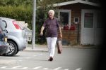 Mijnsherenland 1 augustus 2018
Gerard Cox bij zijn huis en tijdens het boodschappen doen.