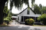 Mijnsherenland 1 augustus 2018
Gerard Cox bij zijn huis en tijdens het boodschappen doen.