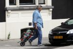 Amsterdam 4 september 2018
Hans v d Togt woont weer op zijn woonboot/woonark in Amsterdam en gaat boodschappen doen.