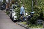Amsterdam 4 september 2018
Hans v d Togt woont weer op zijn woonboot/woonark in Amsterdam en gaat boodschappen doen.