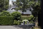Capelle a d Ijssel 1 augustus 2018
Jan Peter Balkenende woont met zijn gezin in een huis op 1 plot met drie huizen