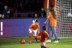 Amsterdam 6 mei 2018
Nederland-Peru 2-1 . Afscheidswedstrijd Wesley Sneijder . Zijn vrouw Yolanthe Sneijder Cabau en zoons Jessey en Xess Xava zijn natuurlijk aanwezig.
