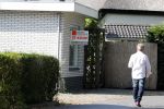 Wernhout 3 augustus 2018
Johan Vlemmix kijkt naar huizen op het park Patersven in Wernhout. Ook Patricia Paay en haar man Robert Hinfelaar hebben er een huis.