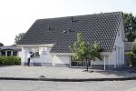 Wernhout 3 augustus 2018
Johan Vlemmix kijkt naar huizen op het park Patersven in Wernhout. Ook Patricia Paay en haar man Robert Hinfelaar hebben er een huis.