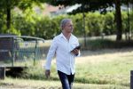 Wernhout 6 augustus 2018
Johan Vlemmix kijkt naar huizen op het park Patersven in Wernhout. Ook Patricia Paay en haar man Robert Hinfelaar hebben er een huis.