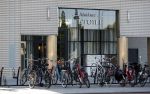 Amsterdam 3 augustus 2018
In dit appartementen complex Lâ€™etoile heeft Jos Verstappen een appartement gehuurd. Martin garrix en Evert Santegoeds wonen er ook.