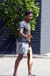 ijsselstein 1 augustus 2018
Karl Noten bij zijn praktijk .