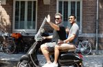 Amsterdam 3 augustus 2018
Leco v Zadelhoff en zijn partner Carlos Alberto 2 keer op 1 dag op hun vespa scooter.