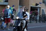 Amsterdam 3 augustus 2018
Leco v Zadelhoff en zijn partner Carlos Alberto 2 keer op 1 dag op hun vespa scooter.