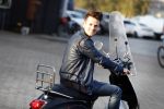Amsterdam 2 september 2018
Levi v Kempen op zijn scooter.