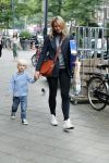 Amsterdam 29 augustus 2018
Lieke v Lexmond met haar zoontje aan het winkelen.