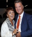 Amsterdam 6 mei 2018
Nederland-Peru 2-1 . Afscheidswedstrijd Wesley Sneijder . Zijn vrouw Yolanthe Sneijder Cabau en zoons Jessey en Xess Xava zijn natuurlijk aanwezig. Louis en Truus v gaal
