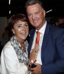 Amsterdam 6 mei 2018
Nederland-Peru 2-1 . Afscheidswedstrijd Wesley Sneijder . Zijn vrouw Yolanthe Sneijder Cabau en zoons Jessey en Xess Xava zijn natuurlijk aanwezig. Louis en Truus v gaal