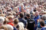 Waspik Waalwijk 26 augustus 2018
Huldiging Maarten v d Weijdenin Waalwijk en met familie bij zijn huis. Zijn vrouw Daisy en kinderen Phileine en Robien waren er natuurlijk bij.