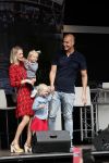 Waspik Waalwijk 26 augustus 2018
Huldiging Maarten v d Weijdenin Waalwijk en met familie bij zijn huis. Zijn vrouw Daisy en kinderen Phileine en Robien waren er natuurlijk bij.