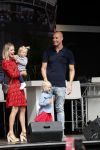 Waspik Waalwijk 26 augustus 2018
Huldiging Maarten v d Weijdenin Waalwijk en met familie bij zijn huis. Zijn vrouw Daisy en kinderen Phileine en Robien waren er natuurlijk bij.