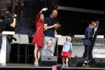 Waspik Waalwijk 26 augustus 2018
Huldiging Maarten v d Weijdenin Waalwijk en met familie bij zijn huis. Zijn vrouw Daisy en kinderen Phileine en Robien waren er natuurlijk bij.