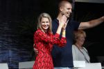 Waspik Waalwijk 26 augustus 2018
Huldiging Maarten v d Weijdenin Waalwijk en met familie bij zijn huis. Zijn vrouw Daisy en kinderen Phileine en Robien waren er natuurlijk bij.