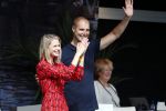 Waspik Waalwijk 26 augustus 2018
Huldiging Maarten v d Weijdenin Waalwijk en met familie bij zijn huis. Zijn vrouw Daisy en kinderen Phileine en Robien waren er natuurlijk bij.