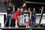 Waspik Waalwijk 26 augustus 2018
Huldiging Maarten v d Weijdenin Waalwijk en met familie bij zijn huis. Zijn vrouw Daisy en kinderen Phileine en Robien waren er natuurlijk bij.