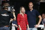 Waspik Waalwijk 26 augustus 2018
Huldiging Maarten v d Weijdenin Waalwijk en met familie bij zijn huis. Zijn vrouw Daisy en kinderen Phileine en Robien waren er natuurlijk bij.