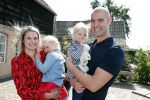 Waspik Waalwijk 26 augustus 2018
Huldiging Maarten v d Weijdenin Waalwijk en met familie bij zijn huis. Zijn vrouw Daisy en kinderen Phileine en Robien waren er natuurlijk bij.