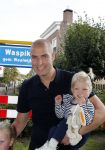 Waspik Waalwijk 26 augustus 2018
Huldiging Maarten v d Weijdenin Waalwijk en met familie bij zijn huis. Zijn vrouw Daisy en kinderen Phileine en Robien waren er natuurlijk bij.