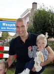 Waspik Waalwijk 26 augustus 2018
Huldiging Maarten v d Weijdenin Waalwijk en met familie bij zijn huis. Zijn vrouw Daisy en kinderen Phileine en Robien waren er natuurlijk bij.