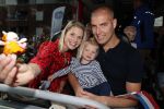 Waspik Waalwijk 26 augustus 2018
Huldiging Maarten v d Weijdenin Waalwijk en met familie bij zijn huis. Zijn vrouw Daisy en kinderen Phileine en Robien waren er natuurlijk bij.