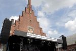 Waspik Waalwijk 26 augustus 2018
Huldiging Maarten v d Weijdenin Waalwijk en met familie bij zijn huis. Zijn vrouw Daisy en kinderen Phileine en Robien waren er natuurlijk bij.