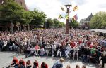 Waspik Waalwijk 26 augustus 2018
Huldiging Maarten v d Weijdenin Waalwijk en met familie bij zijn huis. Zijn vrouw Daisy en kinderen Phileine en Robien waren er natuurlijk bij.