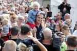 Waspik Waalwijk 26 augustus 2018
Huldiging Maarten v d Weijdenin Waalwijk en met familie bij zijn huis. Zijn vrouw Daisy en kinderen Phileine en Robien waren er natuurlijk bij.