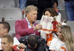 Amsterdam 6 mei 2018
Nederland-Peru 2-1 . Afscheidswedstrijd Wesley Sneijder . Zijn vrouw Yolanthe Sneijder Cabau en zoons Jessey en Xess Xava zijn natuurlijk aanwezig. Marcel Boekhoorn met zijn vriendin Rebecca Cabau.