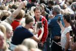 Waspik Waalwijk 26 augustus 2018
Huldiging Maarten v d Weijdenin Waalwijk en met familie bij zijn huis. Zijn vrouw Daisy en kinderen Phileine en Robien waren er natuurlijk bij. Marcel Maijer