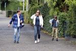 Amsterdam 25 augustus 2018
Martijn Krabbe gaat met zijn zoon achilles en zijn nieuwe vriendin Deborah Wietzes boodschappen doen.