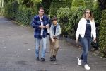 Amsterdam 25 augustus 2018
Martijn Krabbe gaat met zijn zoon achilles en zijn nieuwe vriendin Deborah Wietzes boodschappen doen.