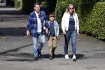 Amsterdam 25 augustus 2018
Martijn Krabbe gaat met zijn zoon achilles en zijn nieuwe vriendin Deborah Wietzes boodschappen doen.