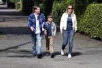 Amsterdam 25 augustus 2018
Martijn Krabbe gaat met zijn zoon achilles en zijn nieuwe vriendin Deborah Wietzes boodschappen doen.