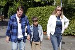 Amsterdam 25 augustus 2018
Martijn Krabbe gaat met zijn zoon achilles en zijn nieuwe vriendin Deborah Wietzes boodschappen doen.