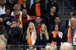 Amsterdam 6 mei 2018
Nederland-Peru 2-1 . Afscheidswedstrijd Wesley Sneijder . Zijn vrouw Yolanthe Sneijder Cabau en zoons Jessey en Xess Xava zijn natuurlijk aanwezig. Najib Amhali