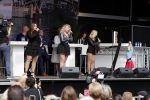 Waspik Waalwijk 26 augustus 2018
Huldiging Maarten v d Weijdenin Waalwijk en met familie bij zijn huis. Zijn vrouw Daisy en kinderen Phileine en Robien waren er natuurlijk bij. Oï¿½G3ne
Ogene Og3ne